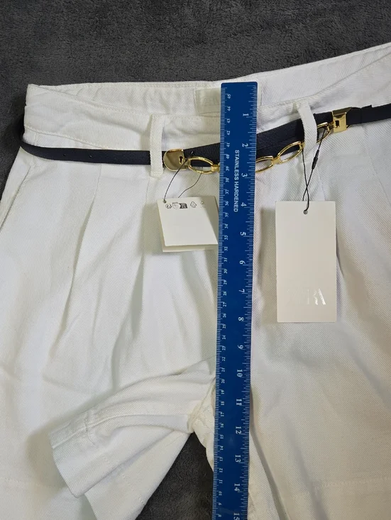Nwt Zara White Pleated High-Waist Shorts with Navy Chain Belt Sz 38 - Picture 6 of 10